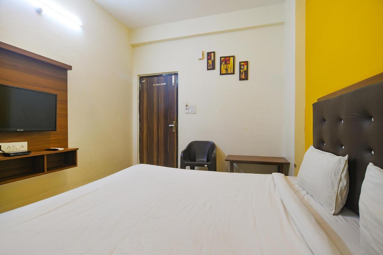 Hotel Fabhotel Shubhshree Indore